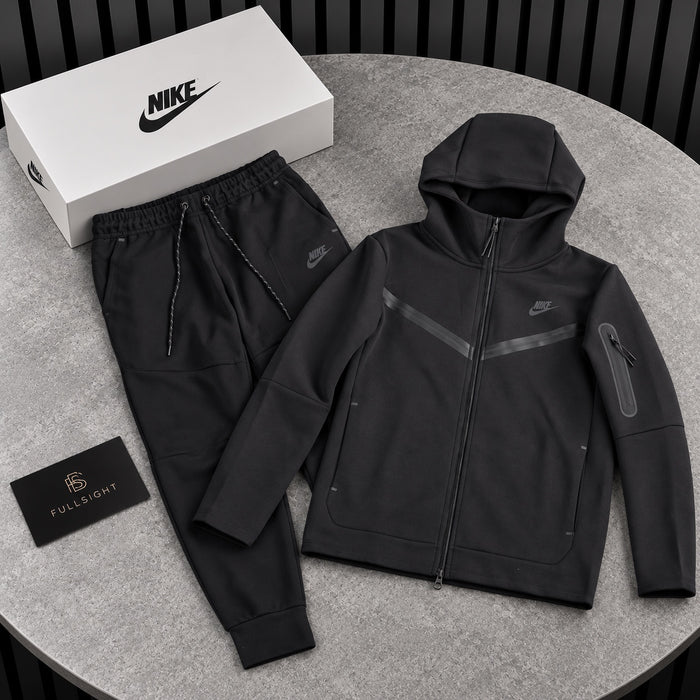 Ensemble Nike Tech noir – veste et jogging