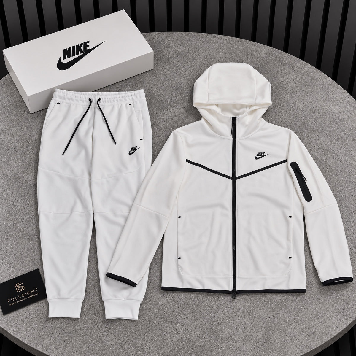Ensemble Nike blanc – veste et jogging