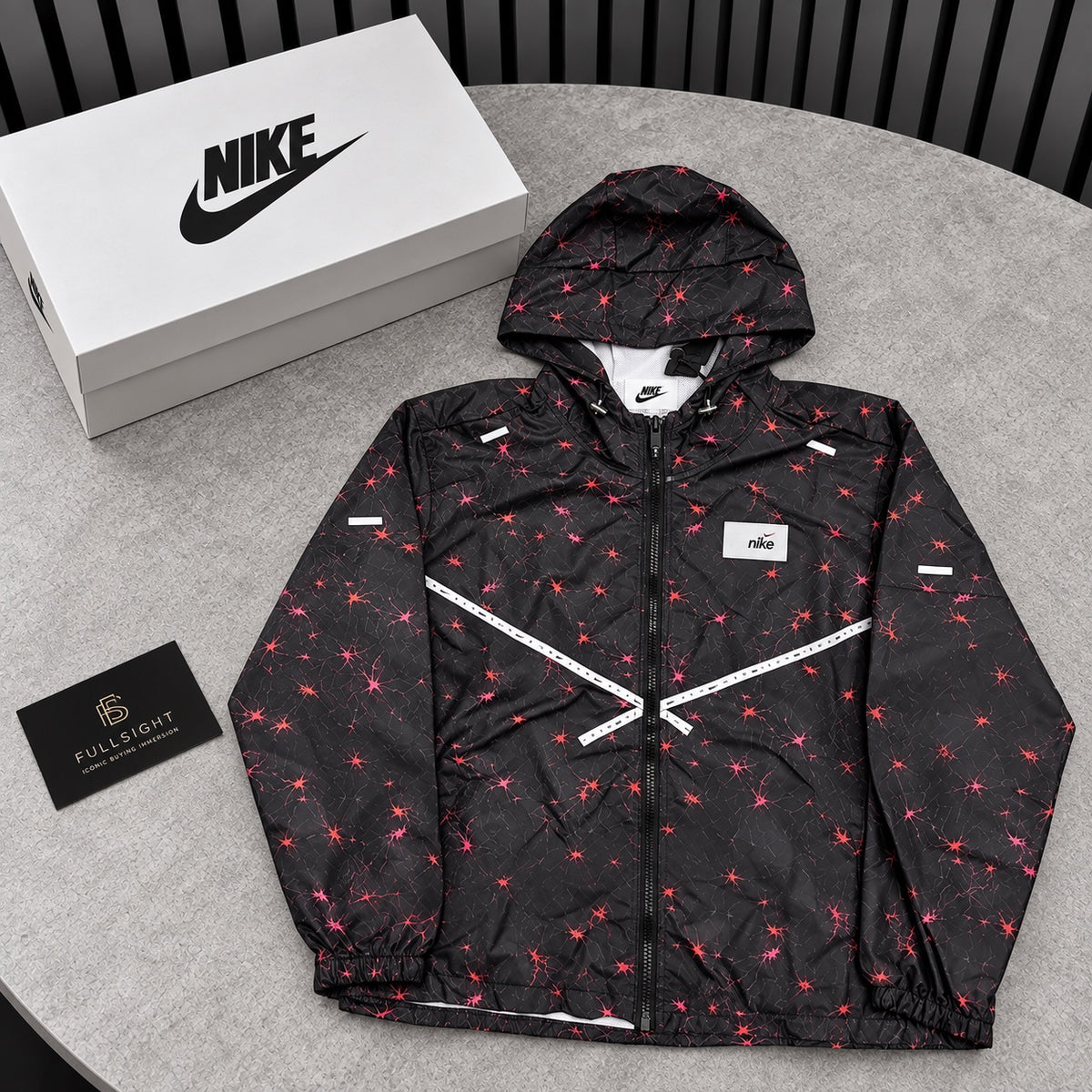 Veste Nike Noire Motif Rouge